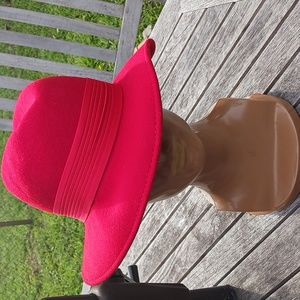 HAT VINTAGE RED WOOL